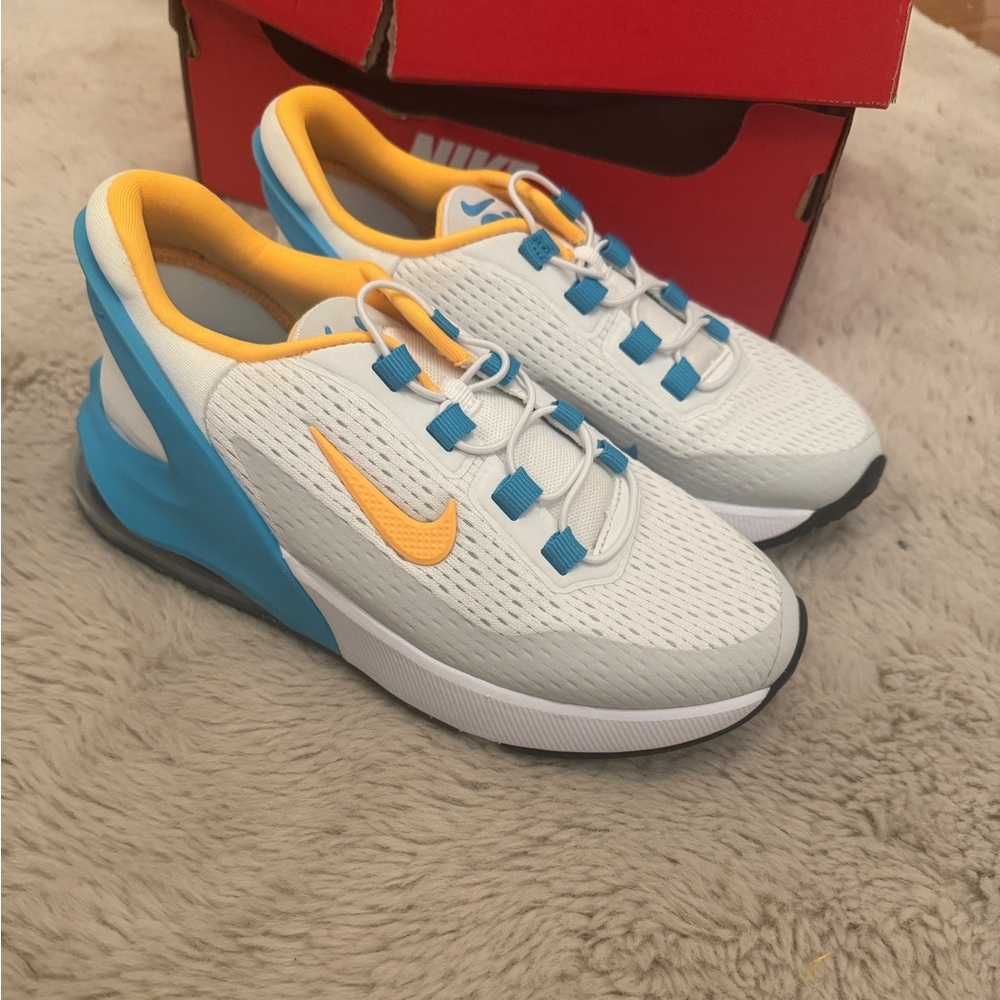 NIB Nike Air Max 270 size 2